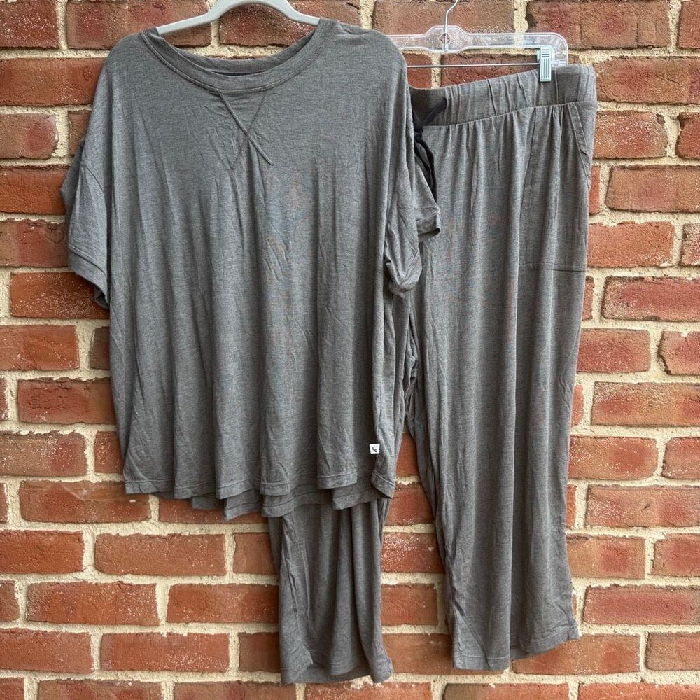 Koolaburra by UGG Short Sleeve Top & capri Pants 2Pc Lounge Set Gray Women's 3X